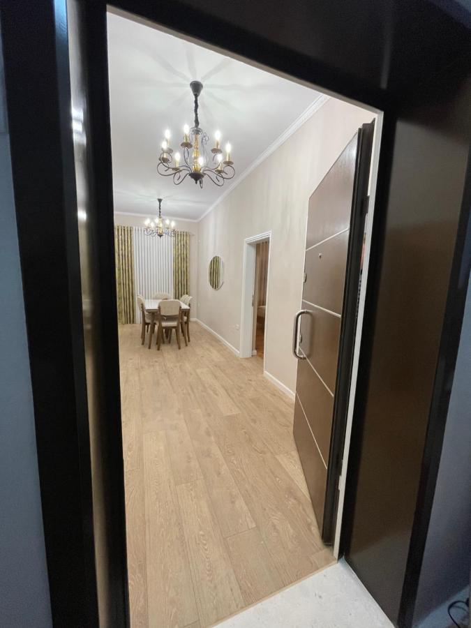 Joni & Joy Center Apartment بيرات المظهر الخارجي الصورة